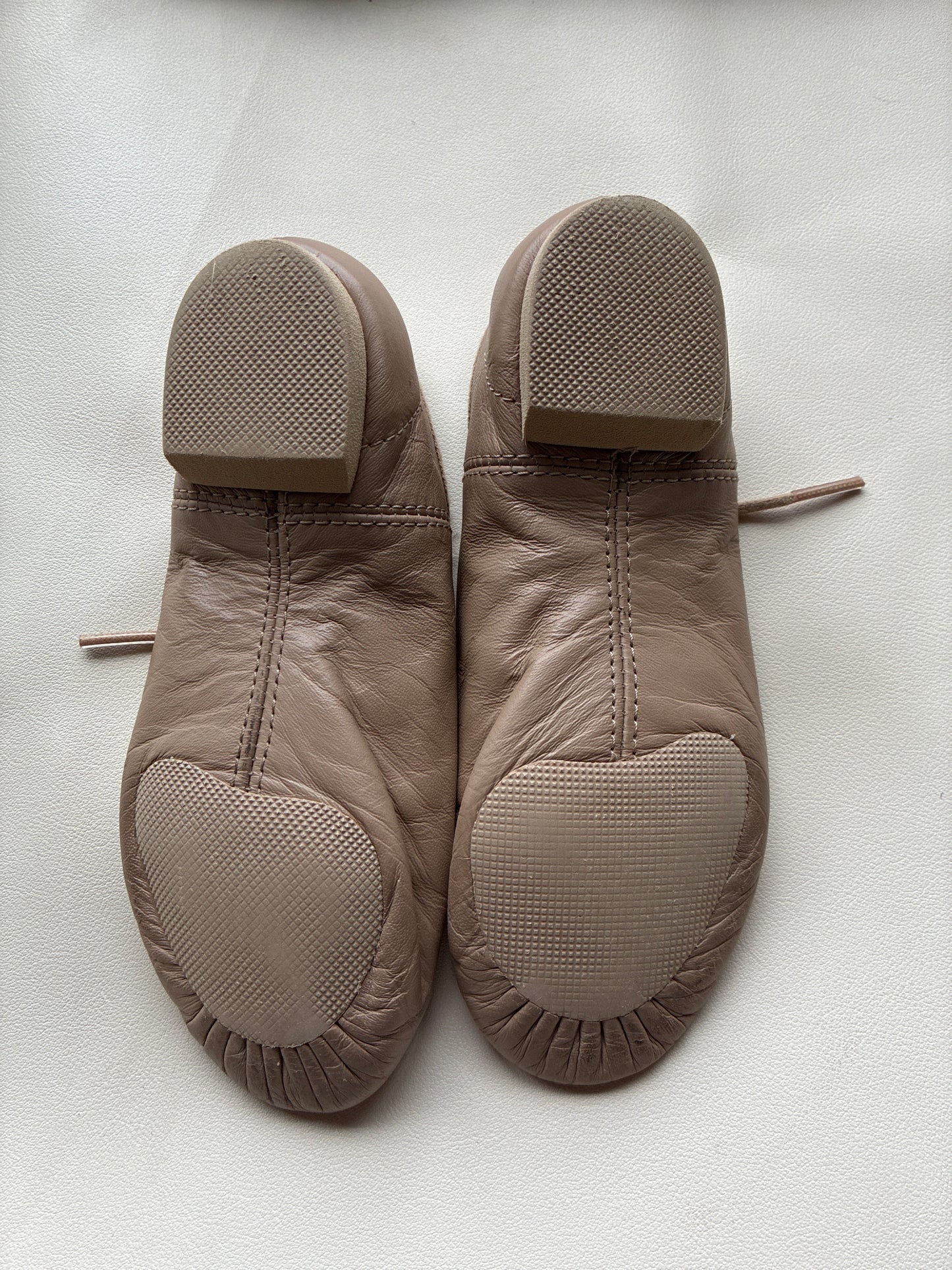 Capezio Lace UP Jazz Shoes - Child Size 1 M