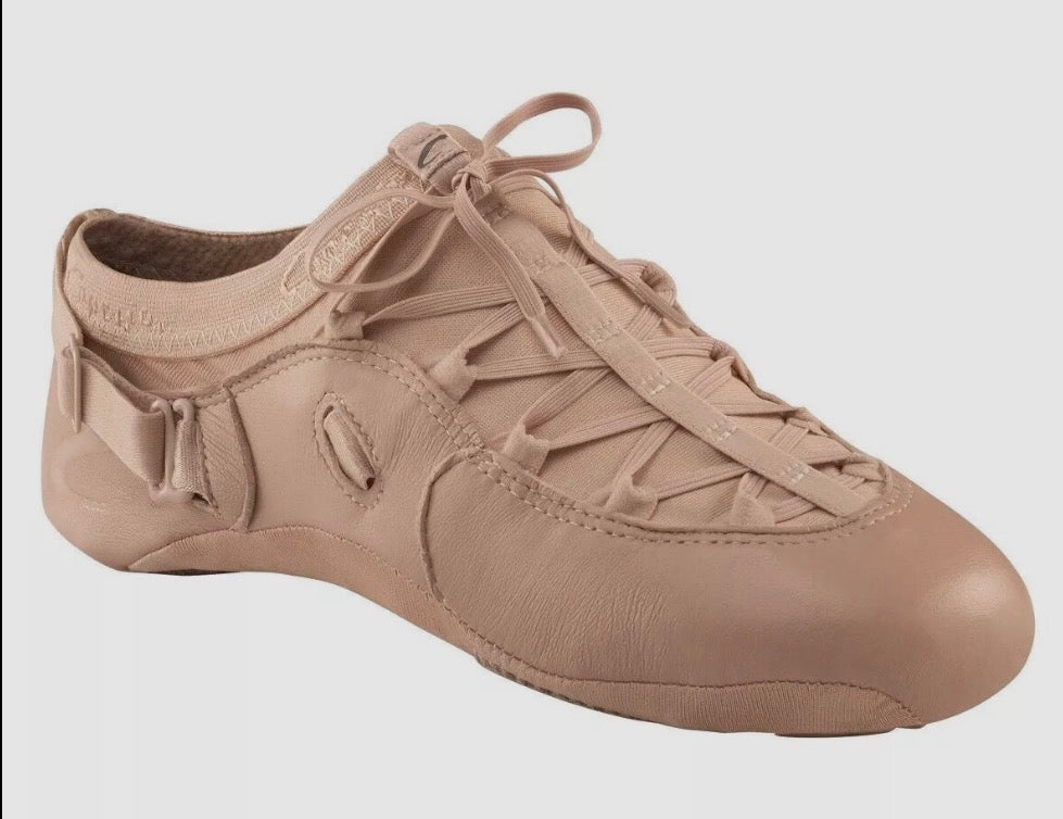 Capezio Fizzion Leather Dance Shoe - Women’s Size P (4-5)