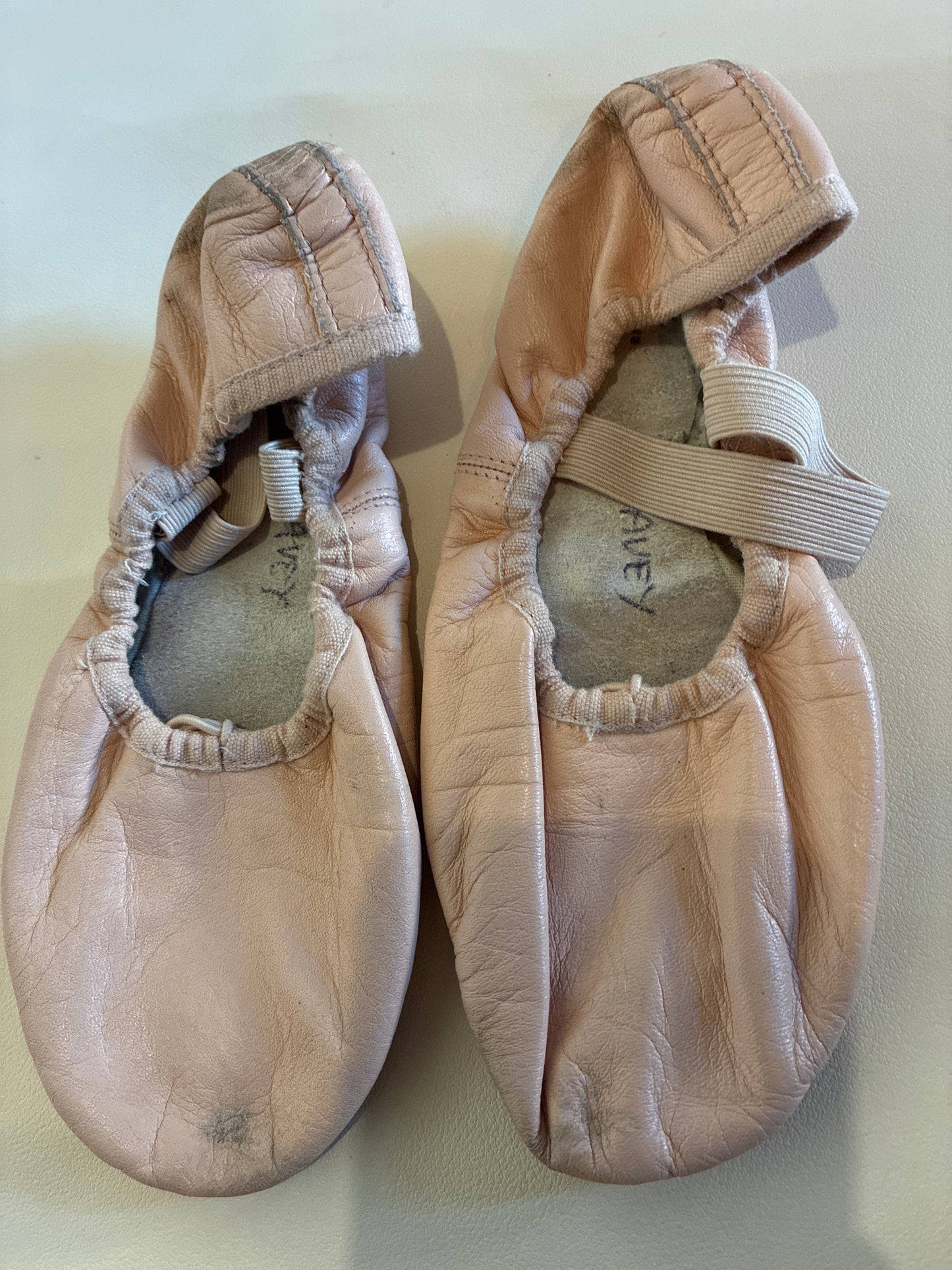 Bloch Dansoft Split Sole Leather ballet shoe - Size Child 2.5 C