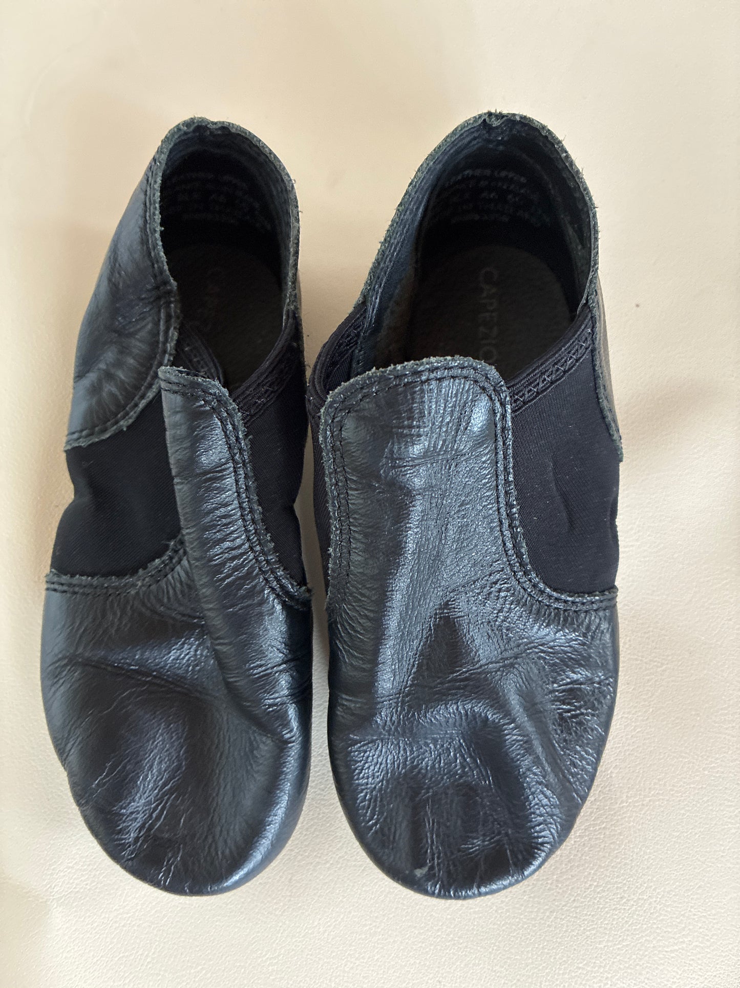 Capezio Black Split Sole Jazz shoes - Size children’s 12 M