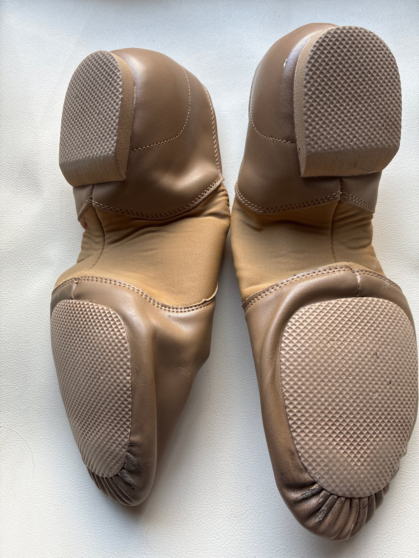 Jazz Split Sole Tan Shoe - adult 8