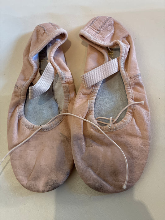 Bloch Dancesoft Full Sole Leather ballet shoe - Size Child 2C