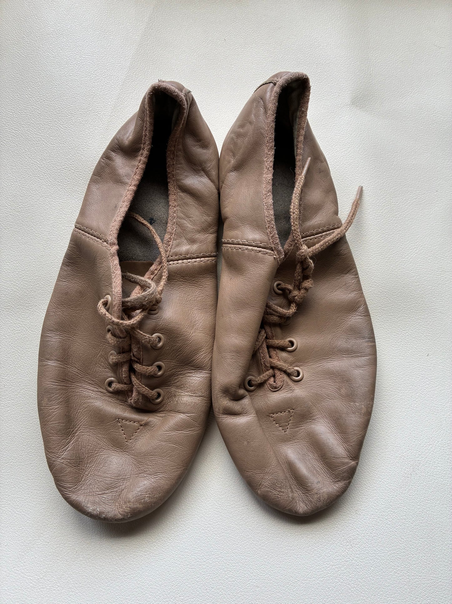 Tan Tie Up Jazz Shoes - Size 4