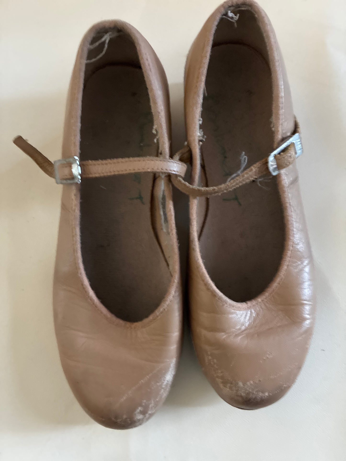 Bloch Tap on Tan shoes - Child size 4