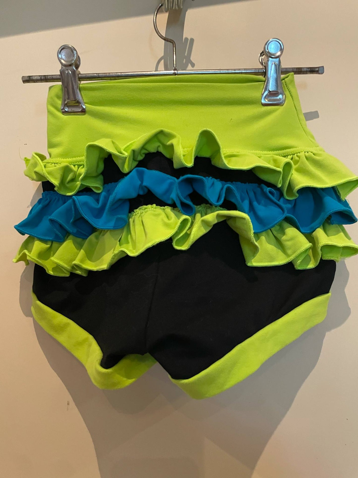BAM Performing Arts Studio Booty Short Kids size 10