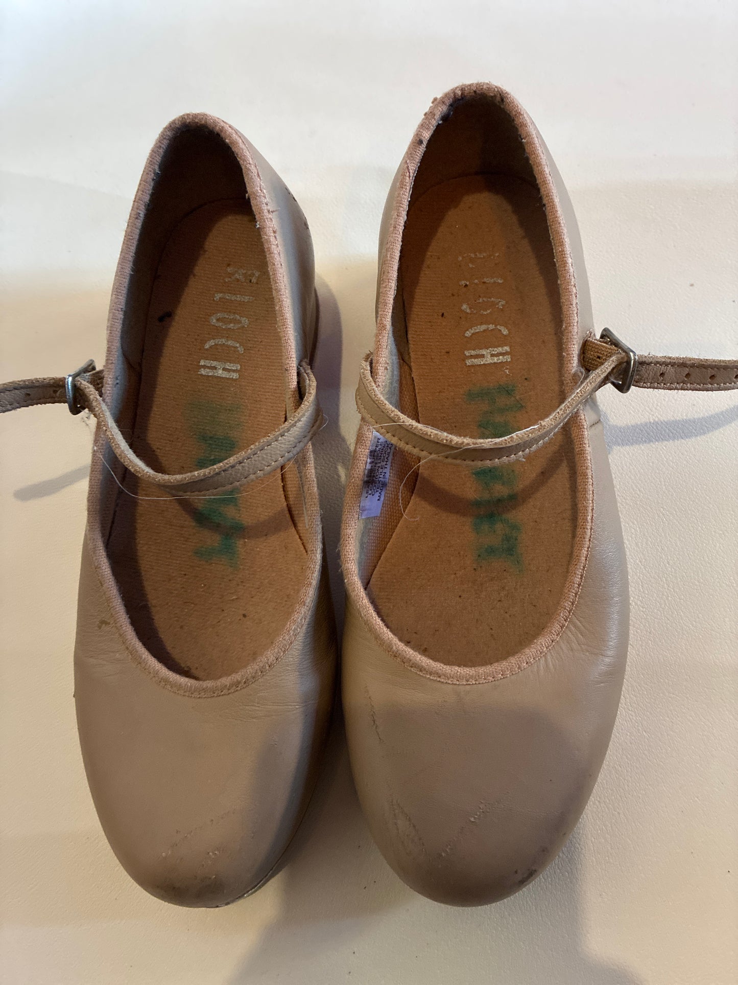 Bloch Tap on Tan shoes - Child size 4