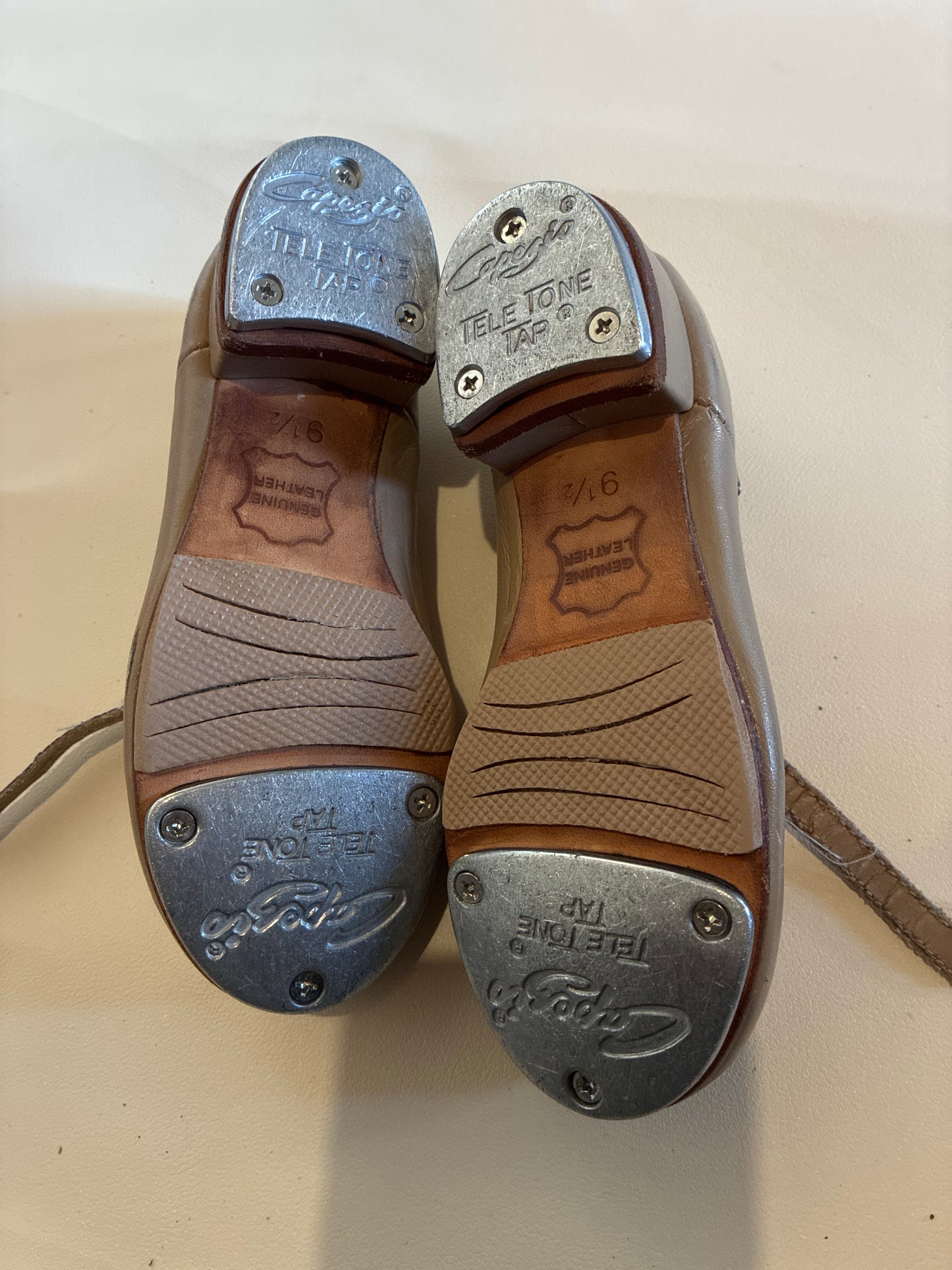 Capezio Tan buckle tap shoes - Child size 9.5
