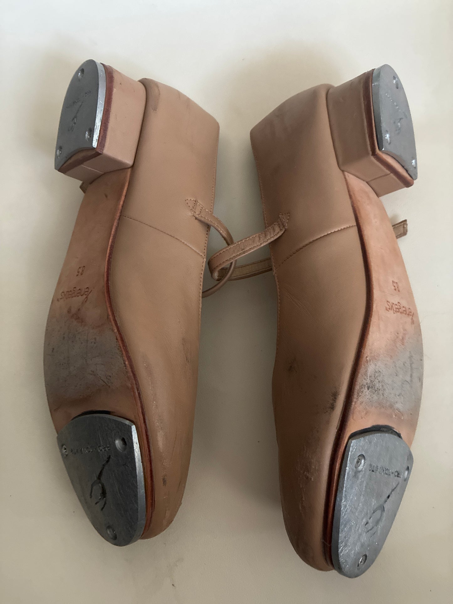 Energetiks Debut Tan Tap shoes - adult Size 8.5