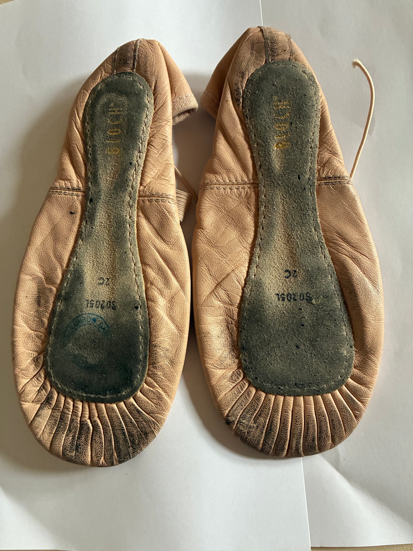Bloch Dansoft Leather Girls Ballet Full Sole Size 3.5 B