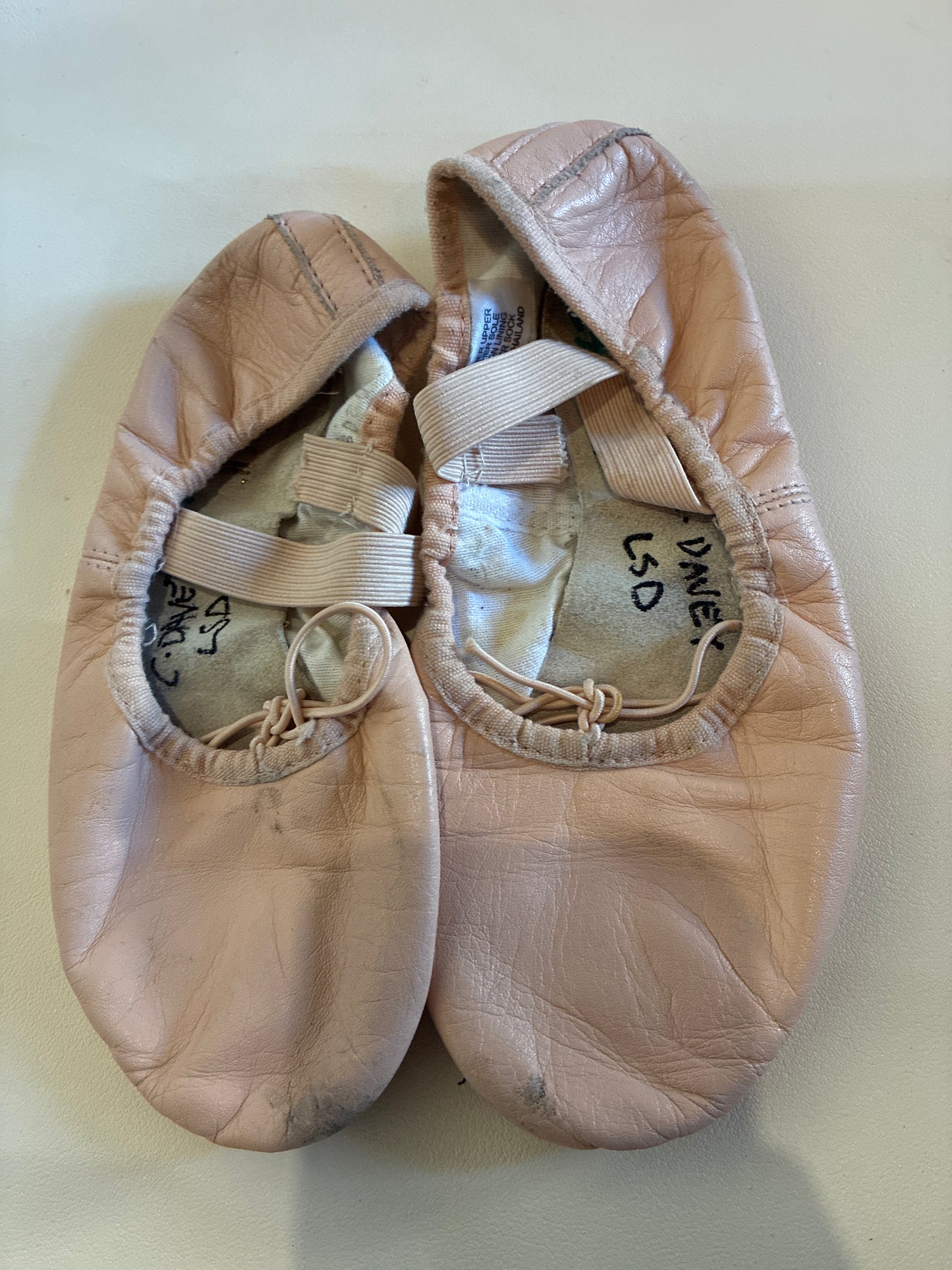 Bloch Dansoft Split Sole Leather ballet shoe - Size Child 2C