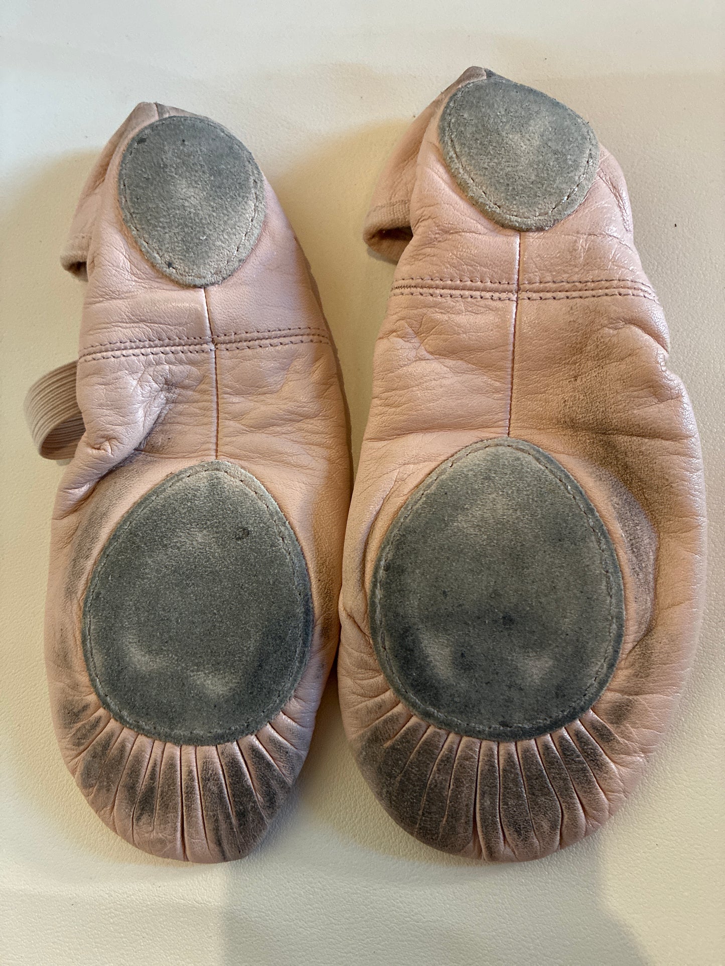 Bloch Dansoft Split Sole Leather ballet shoe - Size Child 2.5 C