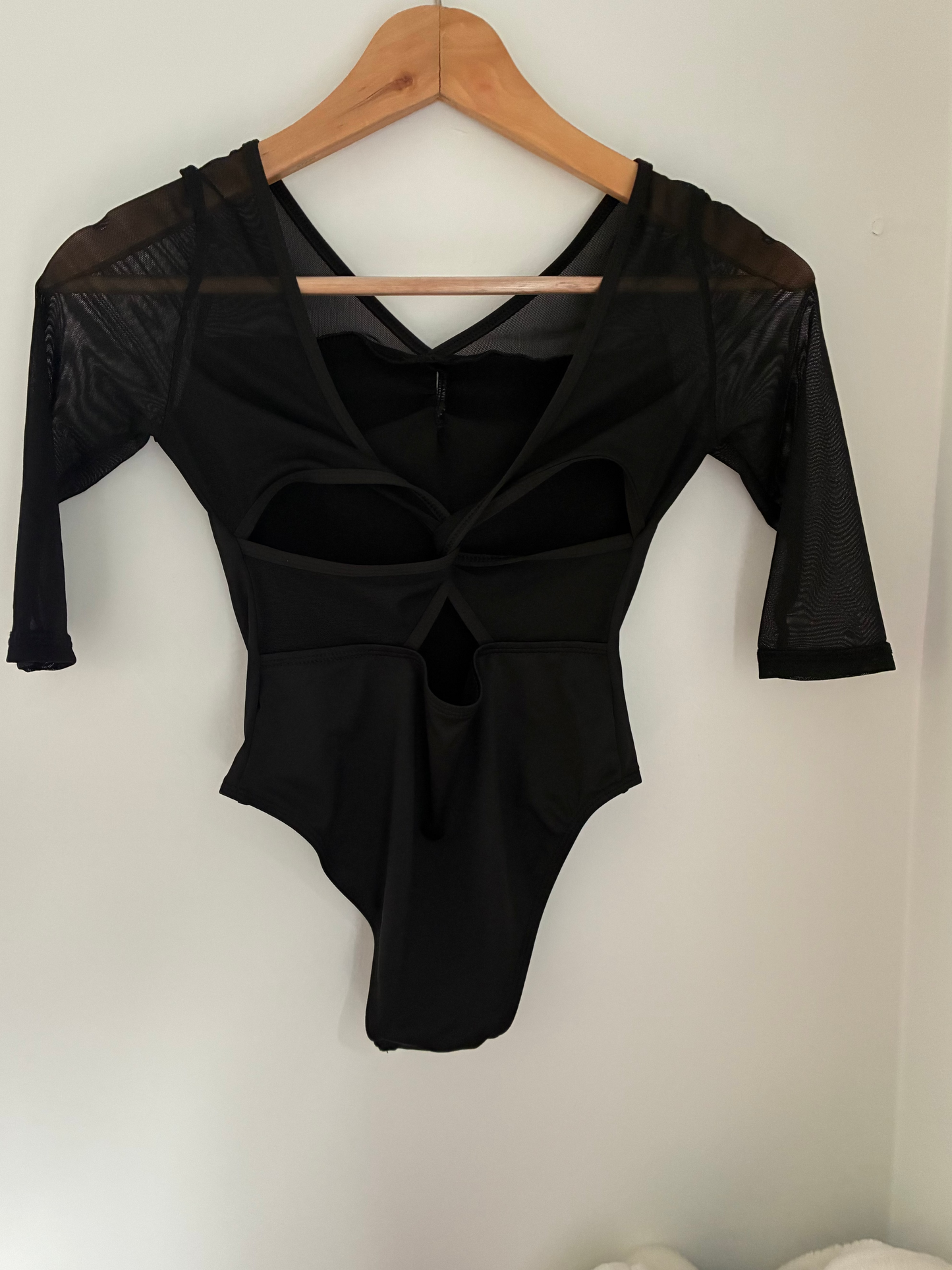 3/4 length sleeve black mesh cut out leotard - Size Child 10-12