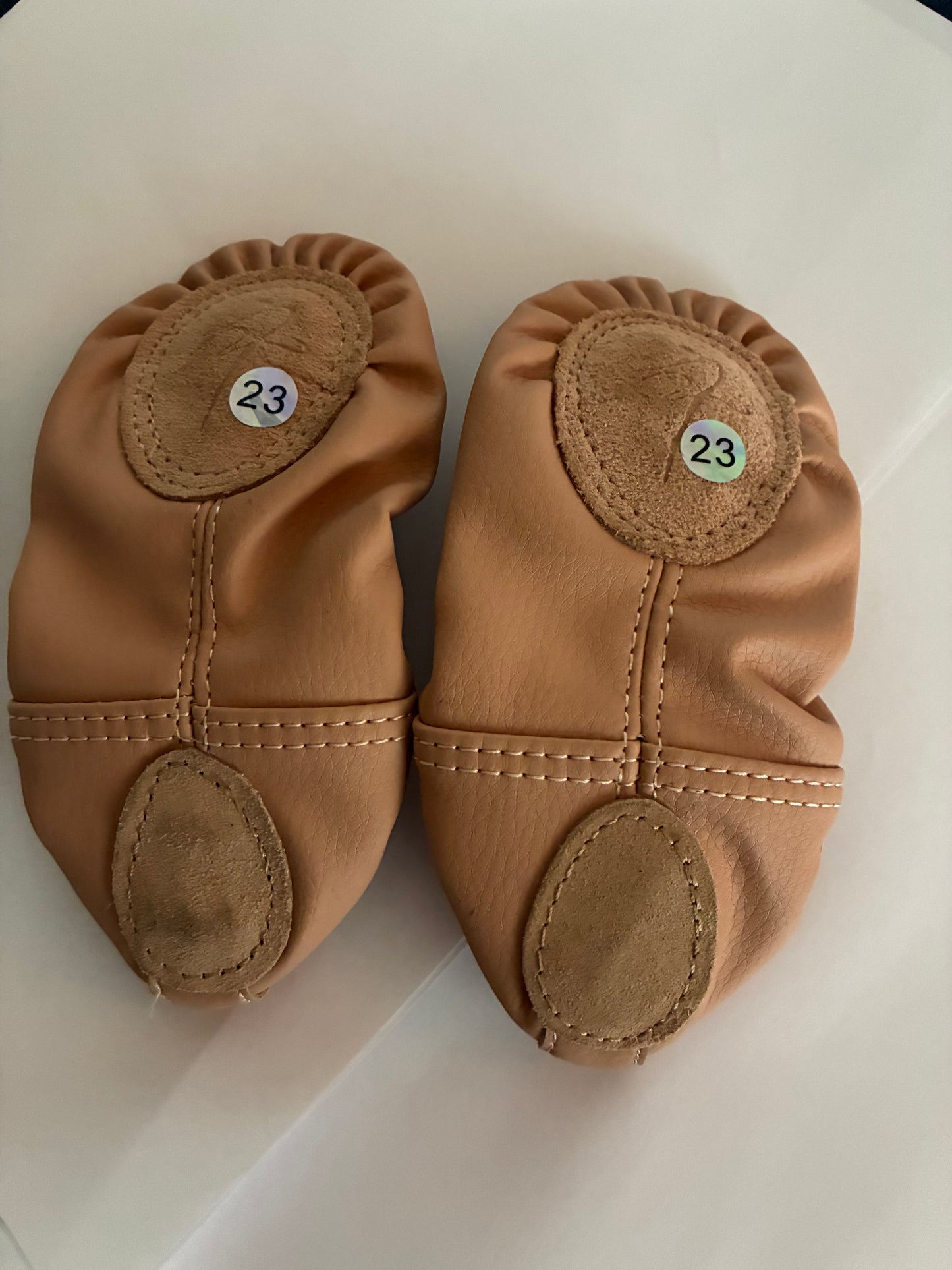 Split sole Dark pink ballet shoe - child size 23 (size 7)