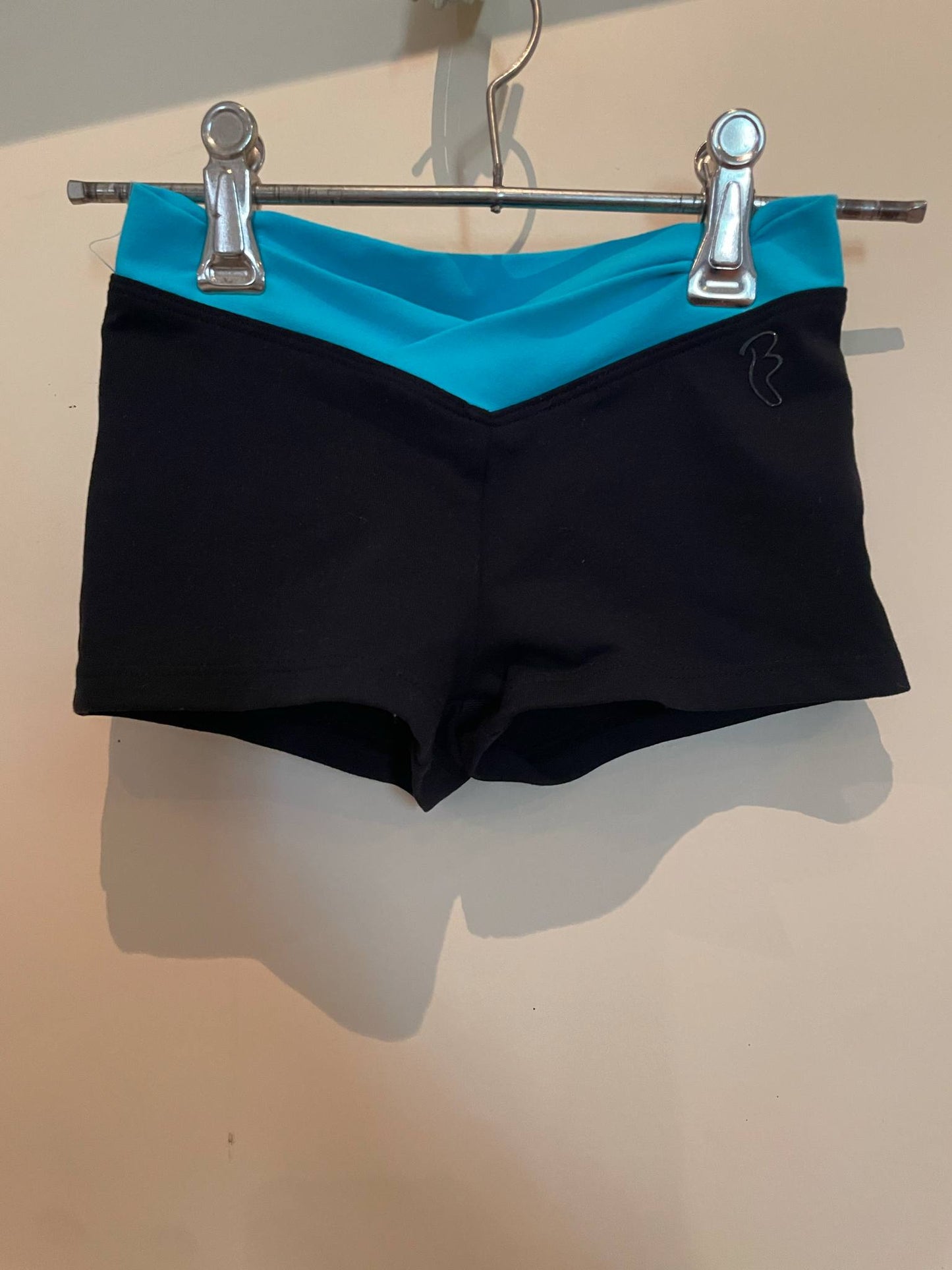 Bloch Double Cross Girls Cami & V front shorts Children's size P (4-5) Set
